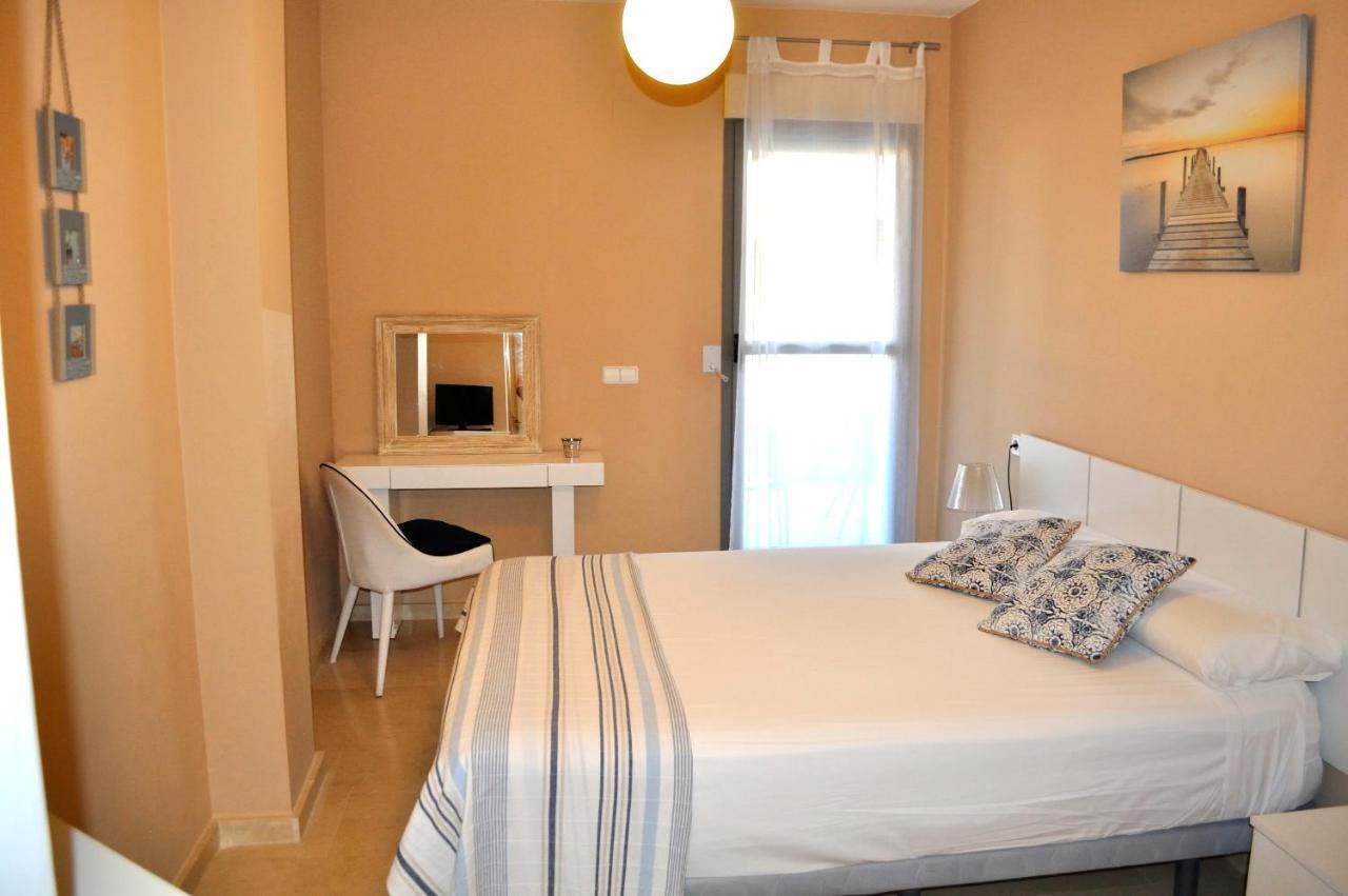 Marina Raset, 3 Dormitorios, Centro, By Bookindenia *