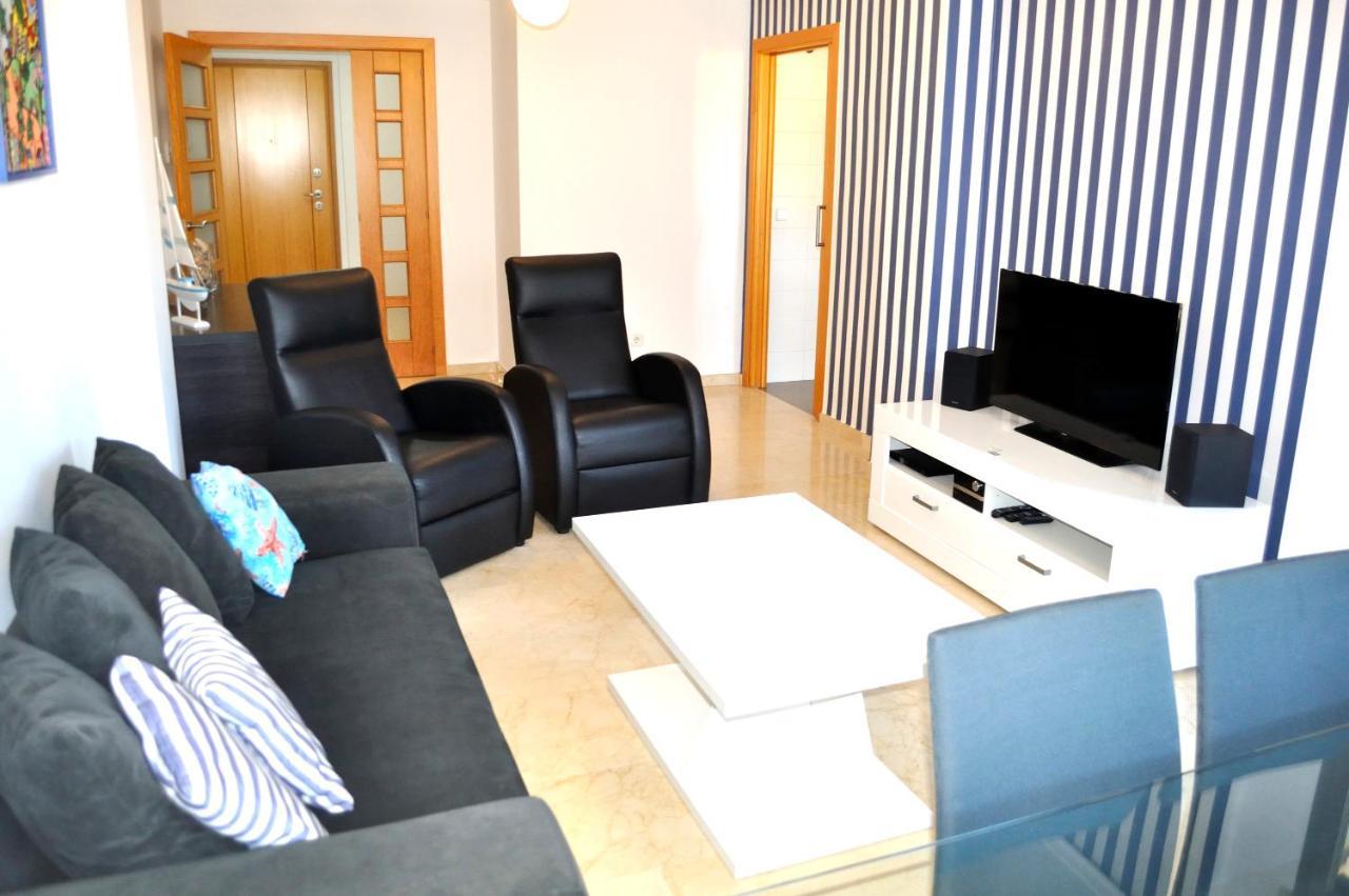 Marina Raset, 3 Dormitorios, Centro, By Bookindenia *